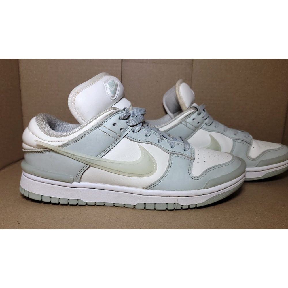 Nike Wmns 9.5 Dunk Low Twist Light Silver Women Shoes Sneakers DZ2794-004